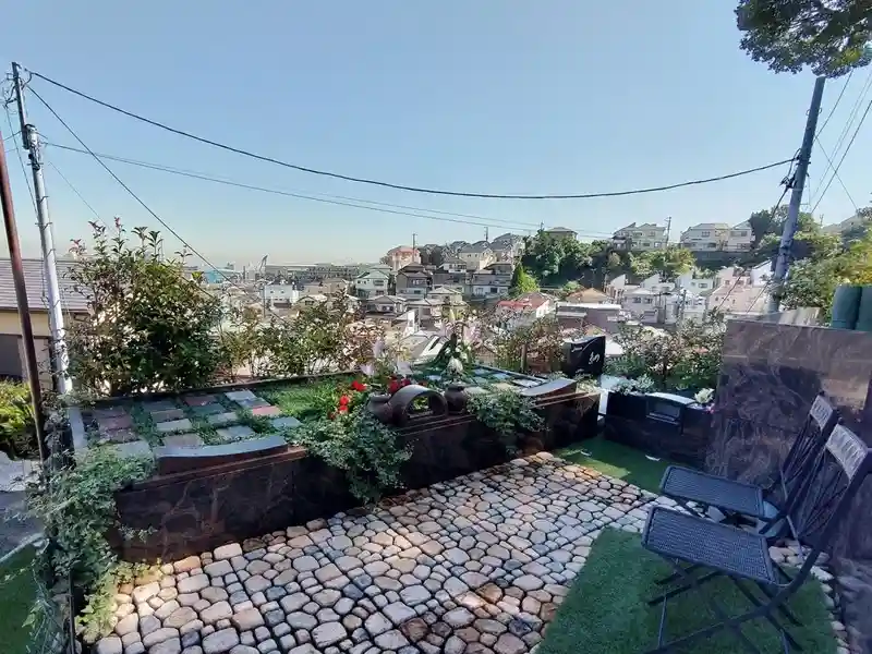 横浜市中区 磯子の丘・海の見える樹木葬